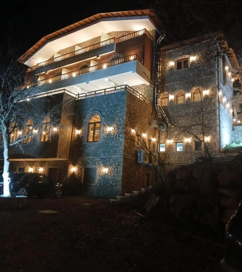 Bujtina Cupa Hotel Klos 0*,  Albanië