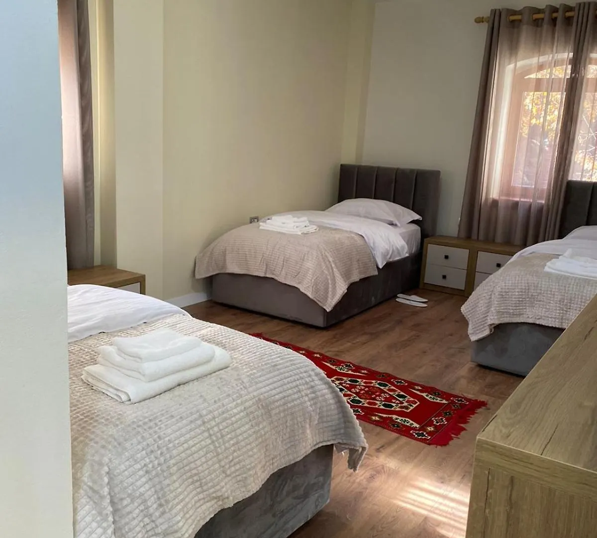 Gasthuis Bujtina Cupa Hotel Klos