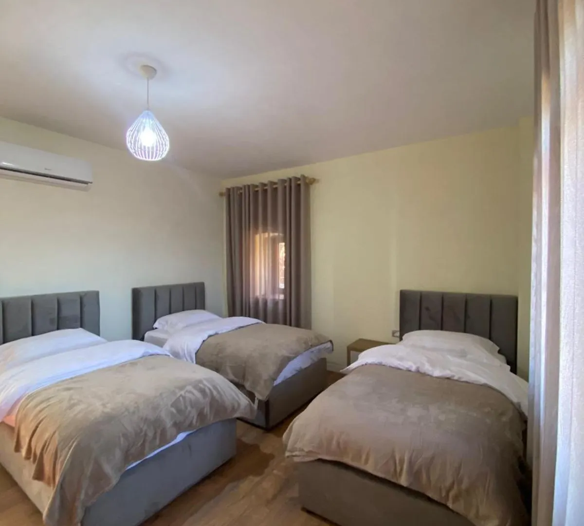 Bujtina Cupa Hotel Klos Albanië